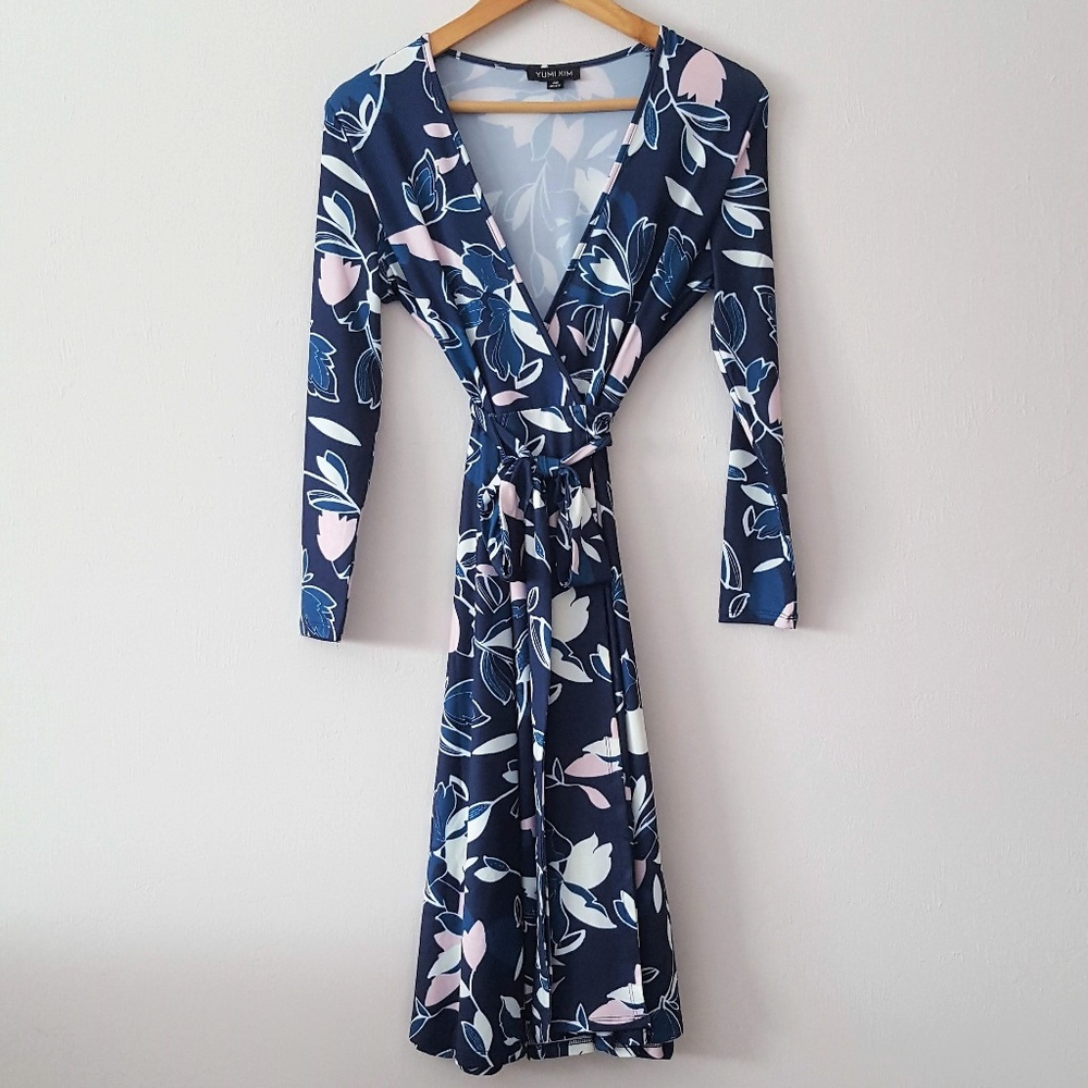 NWOT YUMI KIM Riverside Floral Around Town Dress - Picture 3 of 8